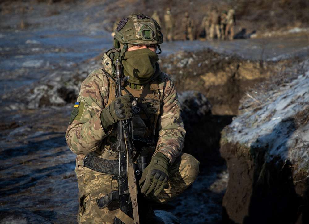 Ворог атакує майже на всіх напрямках: що відбувається на фронті 18 грудня