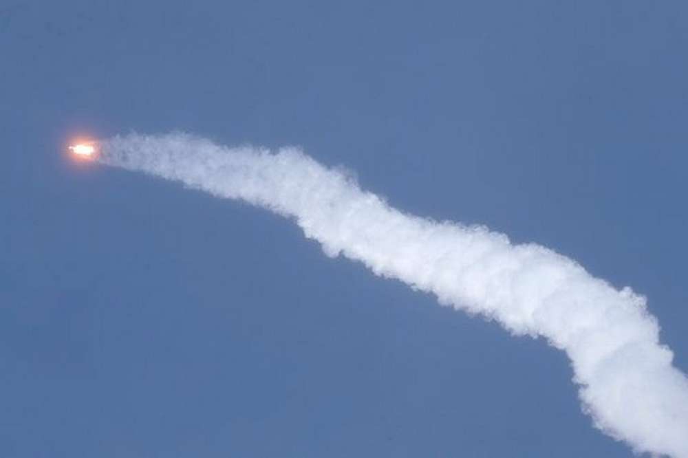 Російський удар по Кіровоградщині - уламки ракет пошкодили будинки