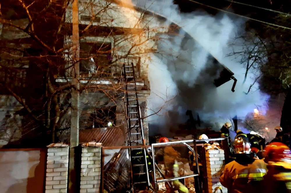 У Львові стався вибух газу у приватному будинку – є загиблі і поранені діти (фото)7