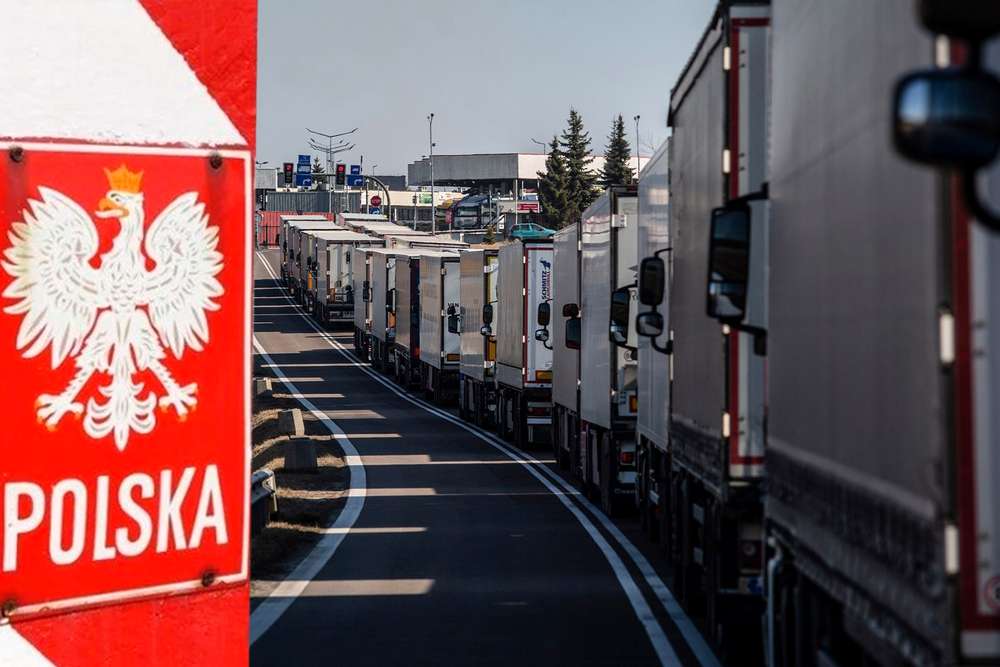 Страйк польських перевізників заблокував допомогу для ЗСУ – Reuters