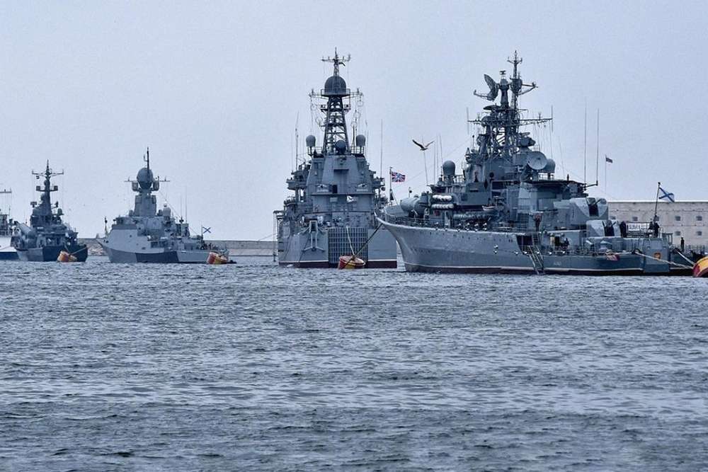 Кораблів ЧФ РФ у Севастополі стає дедалі менше – Кримський вітер