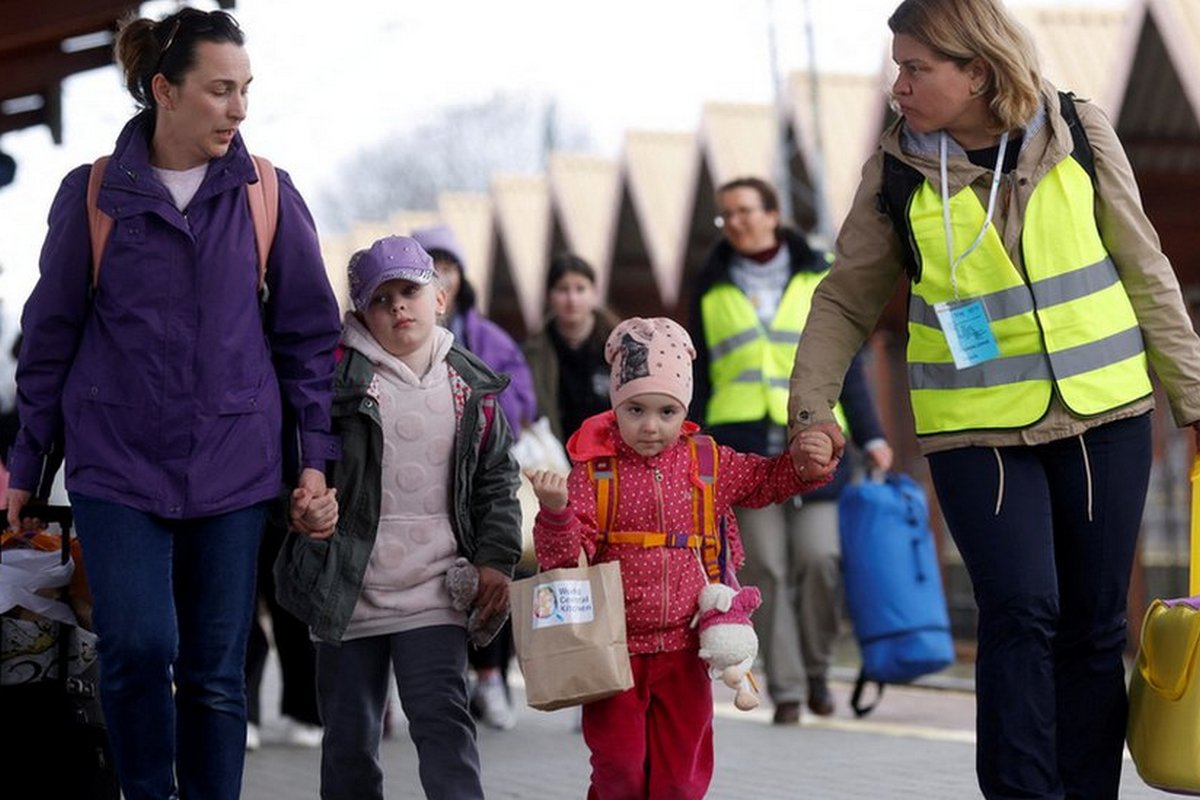 фейк про пересування українських біженців в Європі