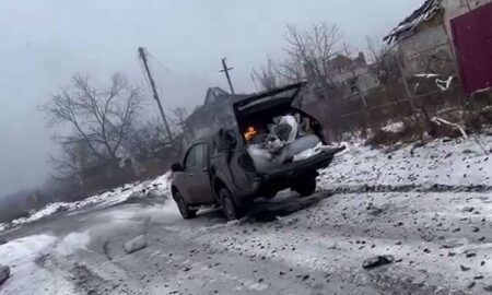 Російський FPV-дрон атакував авто волонтера «Проліски» у Часовому Яру (відео)