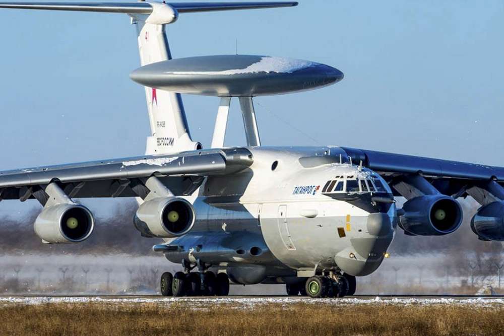 Випробовує долю: інший А-50 з’явився в акваторії Азовського моря