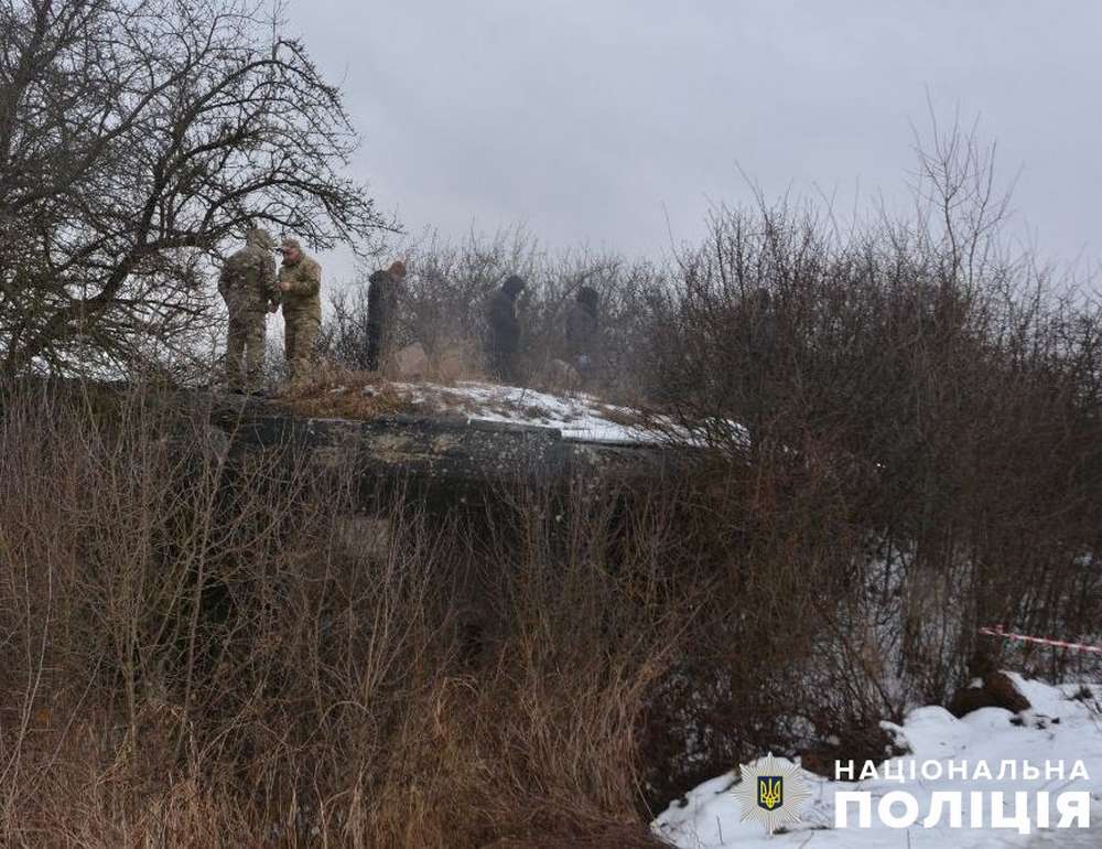На Львівщині стався вибух біля кладовища – двоє поранених (фото, відео)