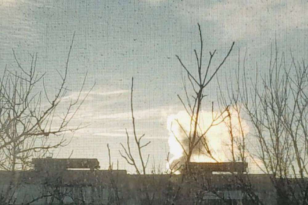 В окупованому Бердянську чули вибухи, у кількох районах видно дим