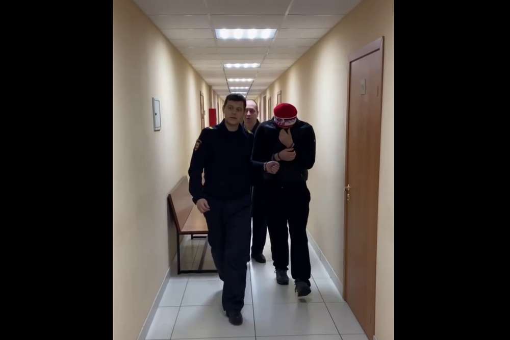 В рф арештували підлітка за підпал бомбардувальника у Челябінську (відео)