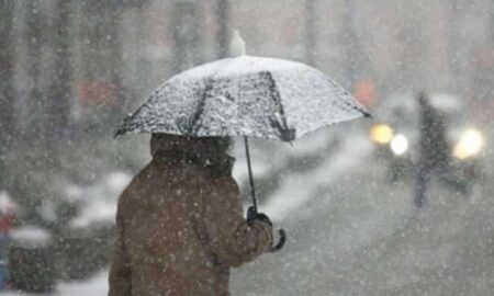 Похолодання і мокрий сніг: погода в Україні на вихідних 27-28 січня