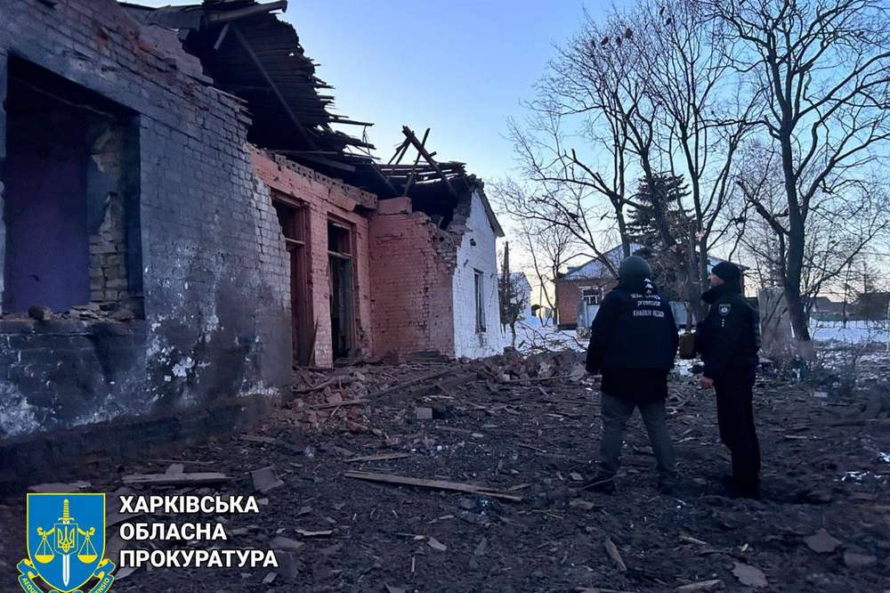 Росія скинула бомбу на Куп’янщину та обстріляла сам Куп'янськ: фото