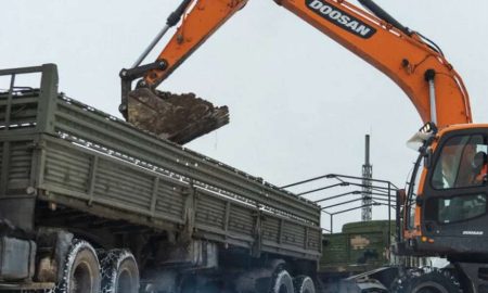 У Тернополі передали на потреби ЗСУ демонтовану бруківку