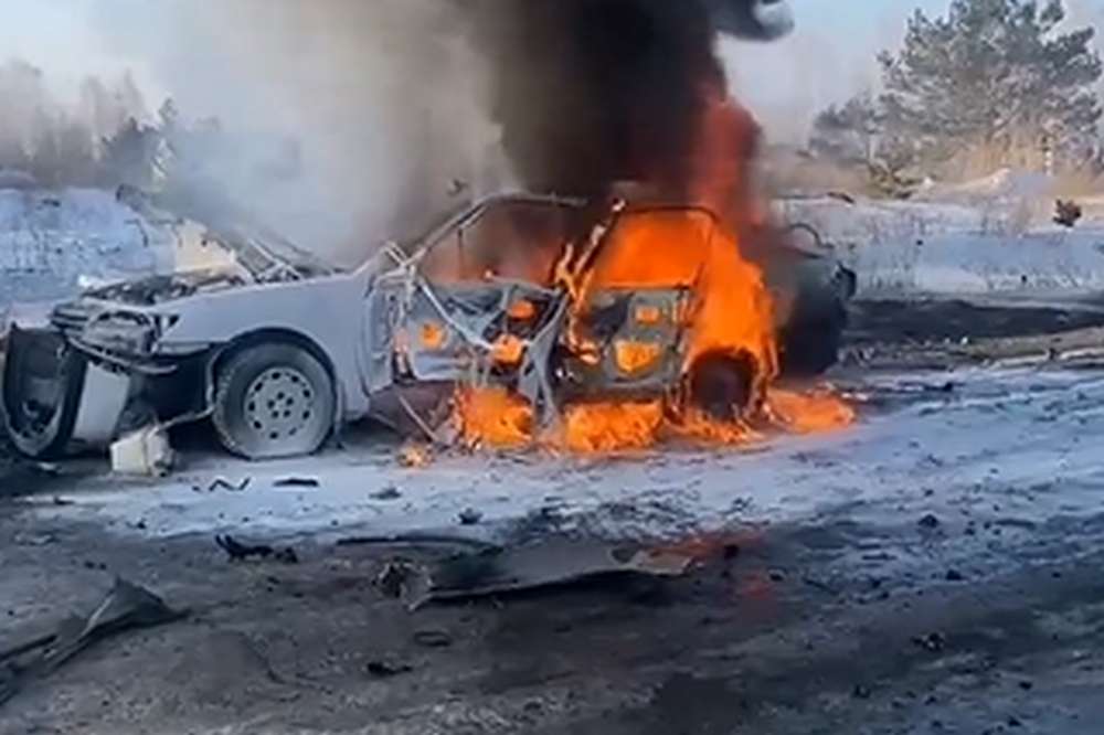 На росії спалили в авто вагнерівця, який зізнавався у вбивстві полонених українців і поляків (відео)