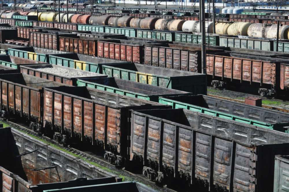 Росіяни на Донбасі створили «цар-поїзд» з 2100 вагонів: як він може зашкодити ЗСУ