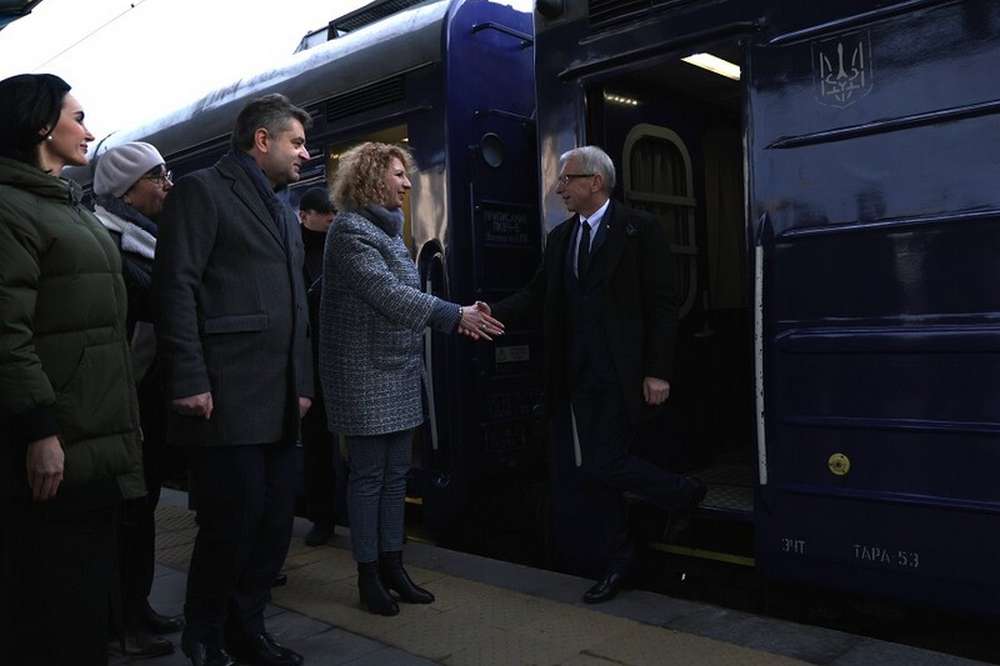 До Києва прибув прем'єр Болгарії разом з міністрами