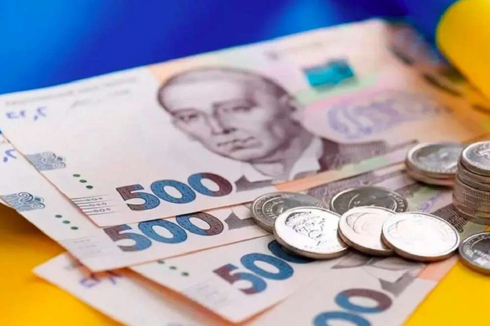 Виплати ВПО, індексація пенсій, курс валют – які зміни у березні 2024 року чекають на українців