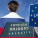 Депортація через незнання державної мови законна: Конституційний Суд Латвії