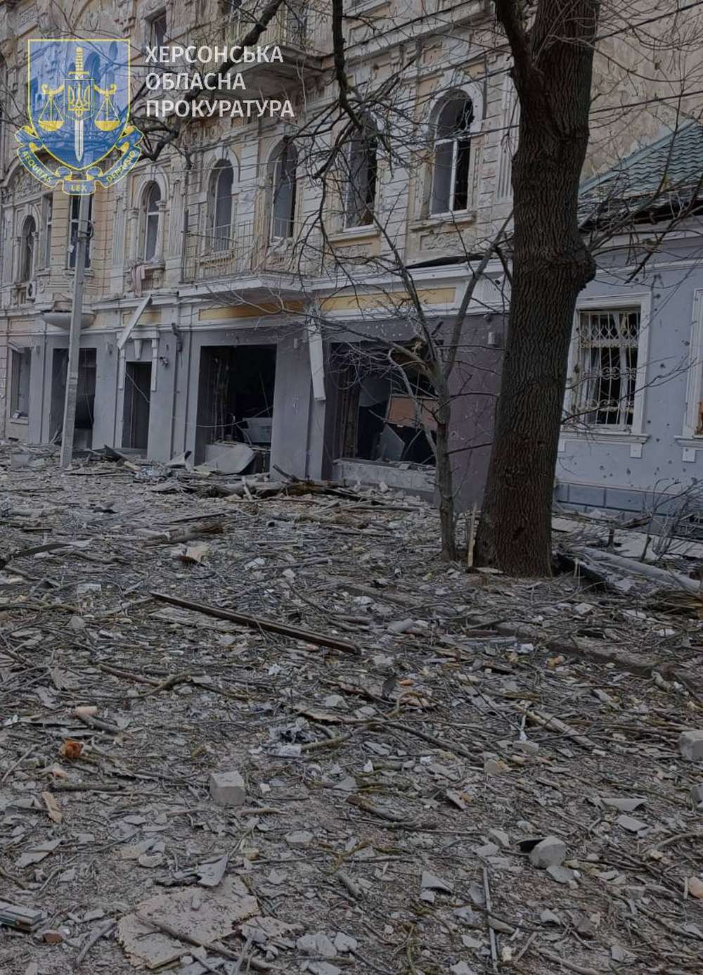 Армія РФ розбомбила центр Херсона 2 лютого і обстріляла область: є поранені, багато руйнувань