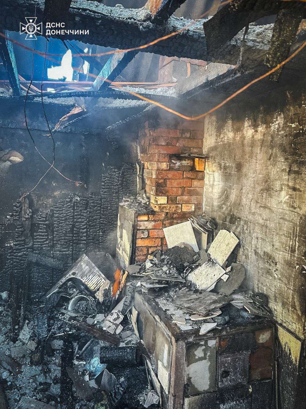 Трирічна дитина загинула на пожежі, ще двоє постраждали: трагедія на Донеччині
