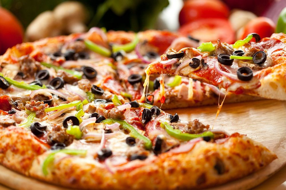 Тісто для піци без дріжджів – рецепт тонкої та хрусткої основи