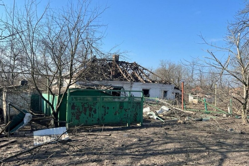 Окупанти обстріляли село на Донеччині – є загиблий і поранений