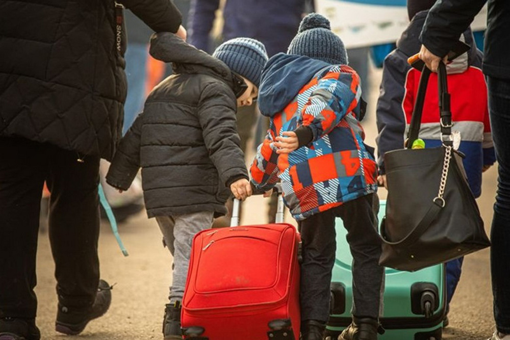 Потік українських біженців до однієї з країн ЄС різко знизився – в чому причина
