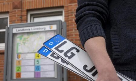 Українці в Німеччині зобов'язані перереєструвати авто – скільки це коштуватиме
