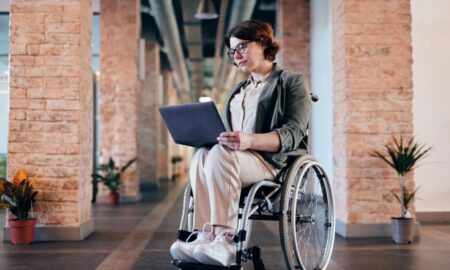 Додаткові виплати людям з інвалідністю: хто на них має право і про які суми йдеться