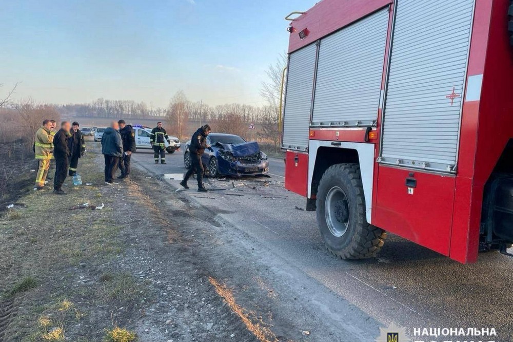 На Звенигородщині вагітна водійка збила рятувальника, який гасив пожежу (фото)