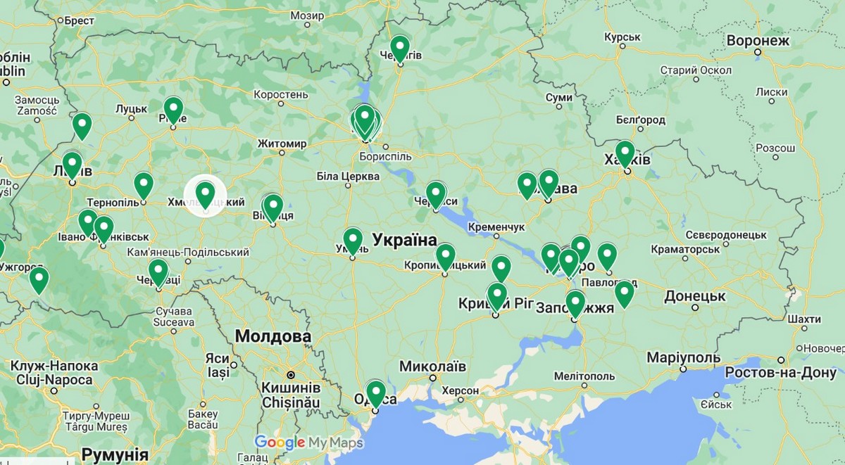 Допомога переселенцям з Донеччині: адреси 70 гуманітарних штабів у різних містах