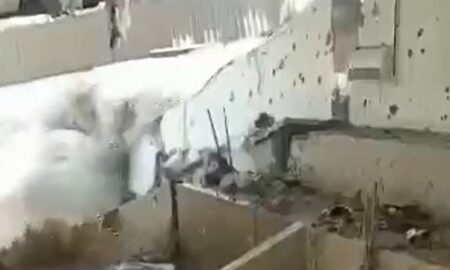 Розривало на шматки: відео перших годин після підриву Каховської ГЕС показали у мережі