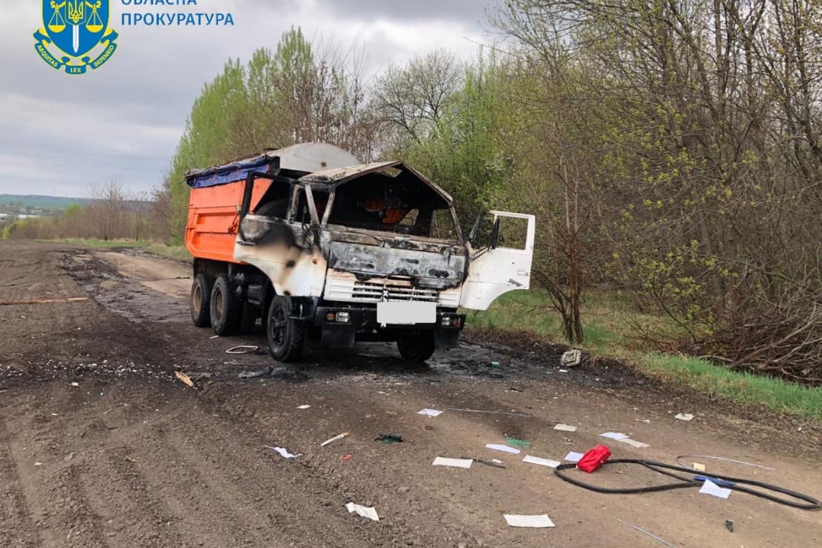 Ворог атакував дроном цивільну вантажівку на Сумщині – водій загинув