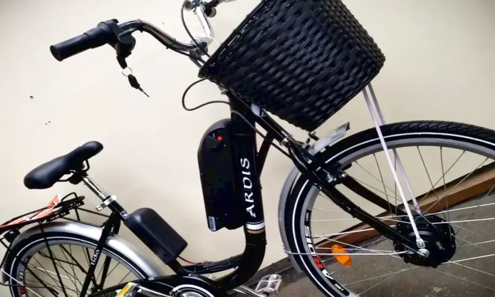 Електровелосипед для медиків і соцпрацівників у трьох областях – як отримати