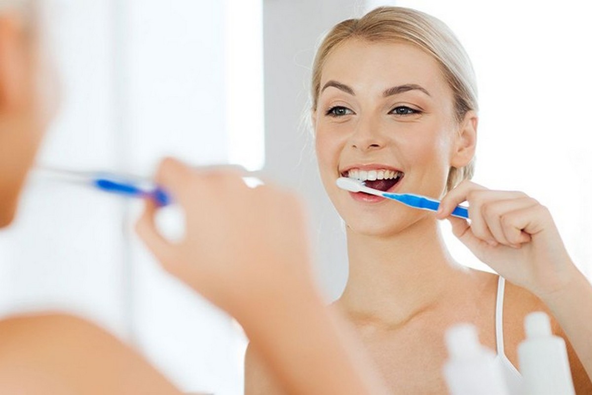 Які поширені помилки при чищенні зубів – відповідь лікаря може здивувати