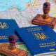 Оформити паспорт за кордоном з 15 квітня можна тільки за попереднім електронним записом