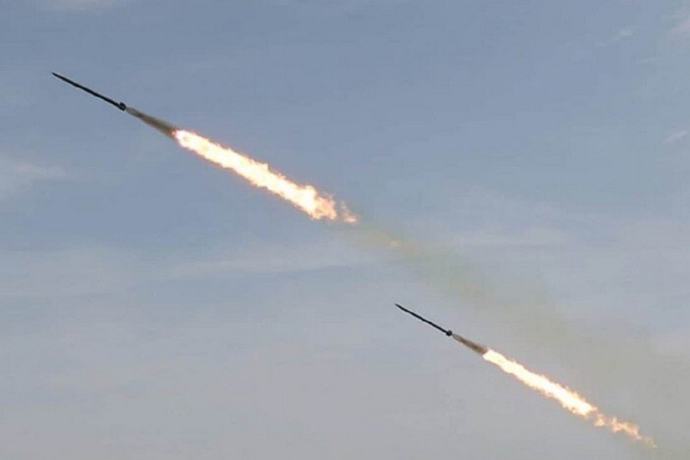 Окупанти здійснили ракетну атаку на Дніпро 2 квітня – є постраждалі