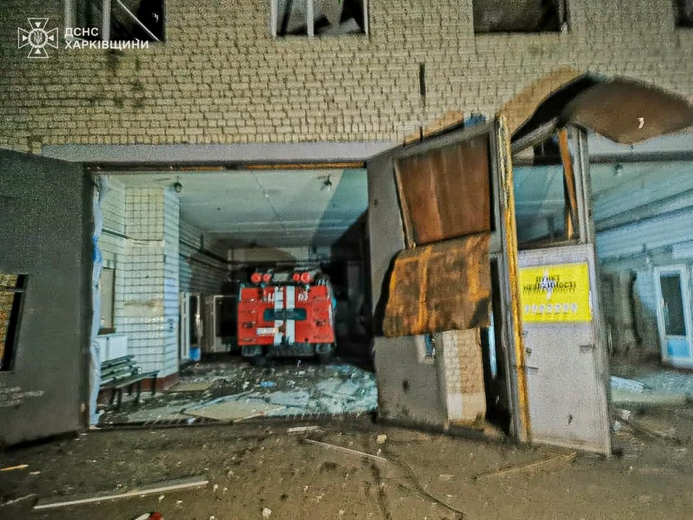 Ворог вдарив по пожежній частині на Харківщині (фото)