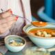 Чи дійсно потрібно їсти суп, щоб бути здоровим – відповідь гакстроентеролога