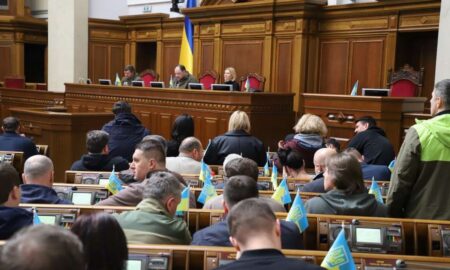 Подвійне громадянство і новий статус англійської мови в Україні: плани ВР на початок червня