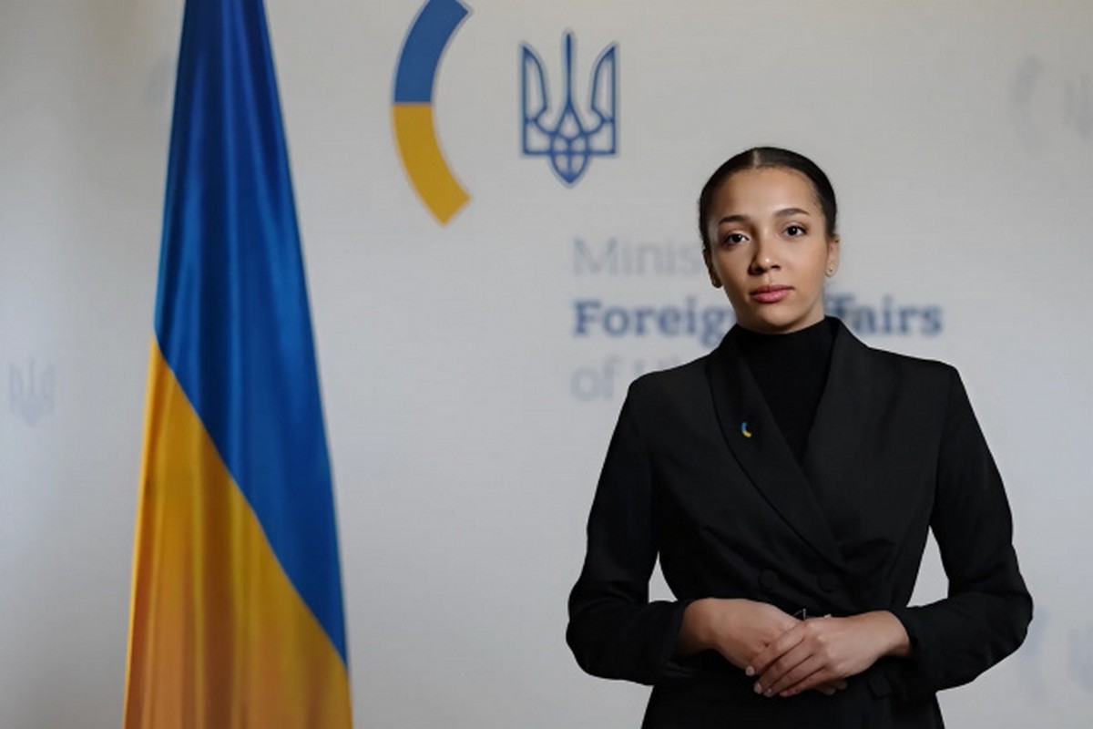 Вперше в історії: МЗС України призначило цифрову особу – аватар Вікторія ШІ вже зробила першу заяву (відео)
