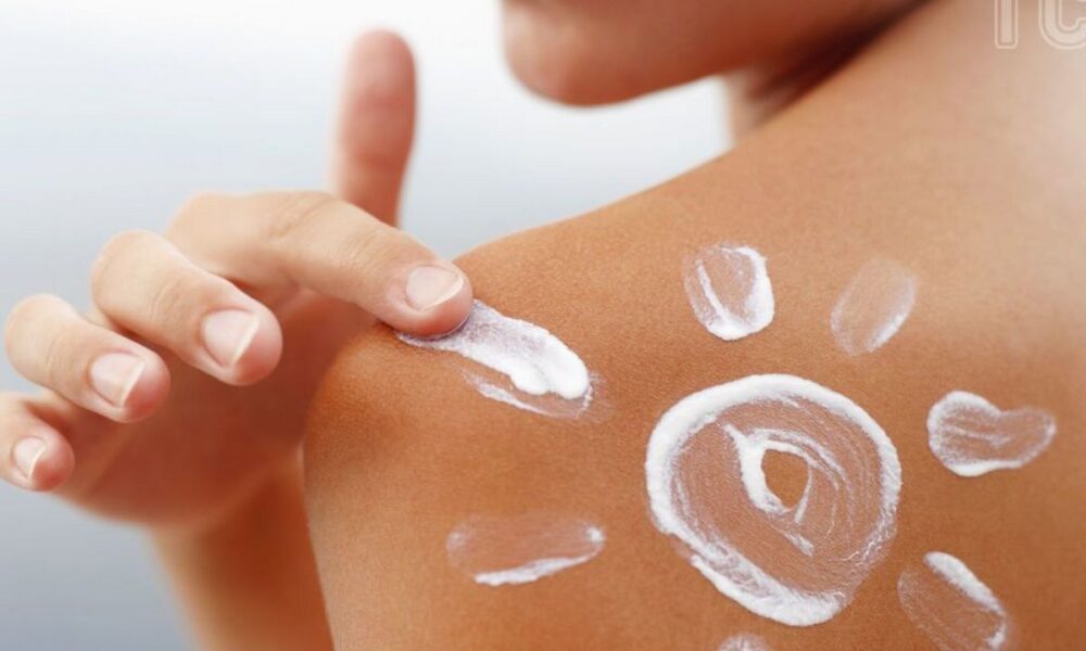 Чи потрібен людям із засмаглою шкірою сонцезахисний крем – пояснення медиків