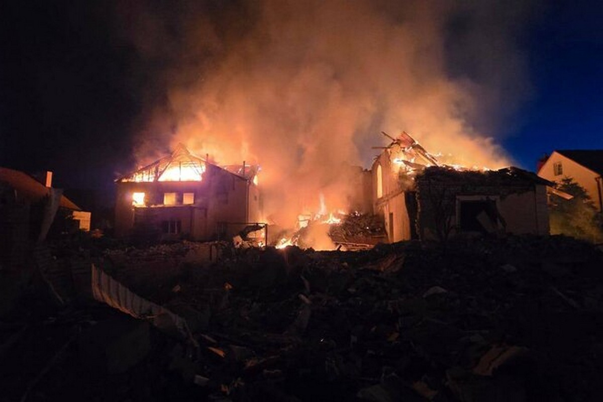 фото наслідків атаки на Харків