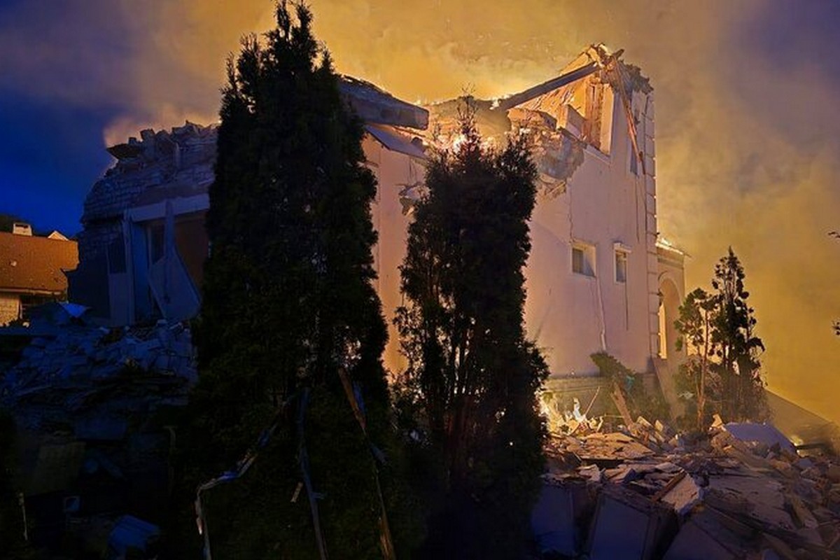 фото наслідків атаки на Харків
