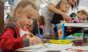 В Україні працюють 15 центрів «Голоси дітей»: яку допомогу надають і куди звертатися