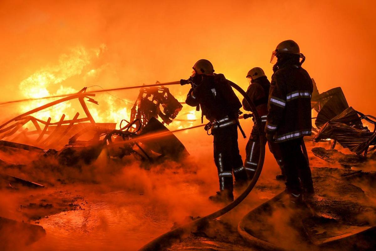 Масований удар по Харкову 4 травня – сталися 3 пожежі, серед постраждалих є дитина