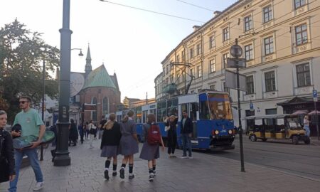 Стипендії для викладачів і українських студентів у Польщі – хто може отримати, які документи потрібні