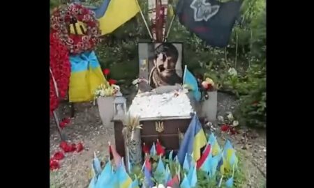 Невідомі розгромили могили Да Вінчі, Джуса та Петриченка (відео)