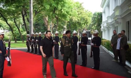 Зеленський прибув до Філіппін і вперше в історії зустрівся з президентом цієї країни