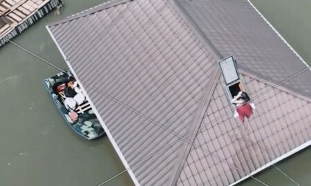 «На даху сиділи жінка і двоє дітей»: як прикордонники рятували людей після підриву Каховської ГЕС