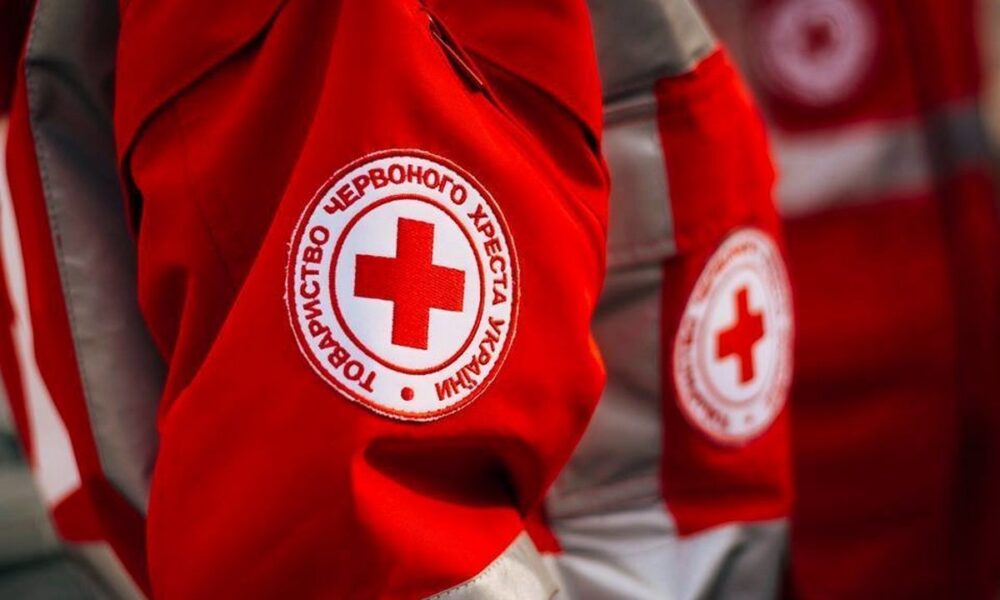 Гуманітарна допомога літнім людям від Червоного Хреста – хто і що може отримати