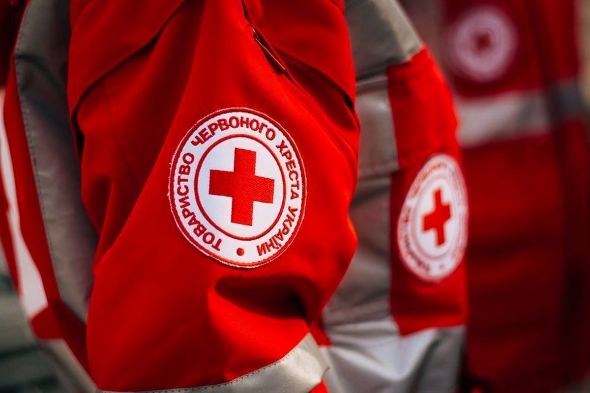 Гуманітарна допомога літнім людям від Червоного Хреста – хто і що може отримати