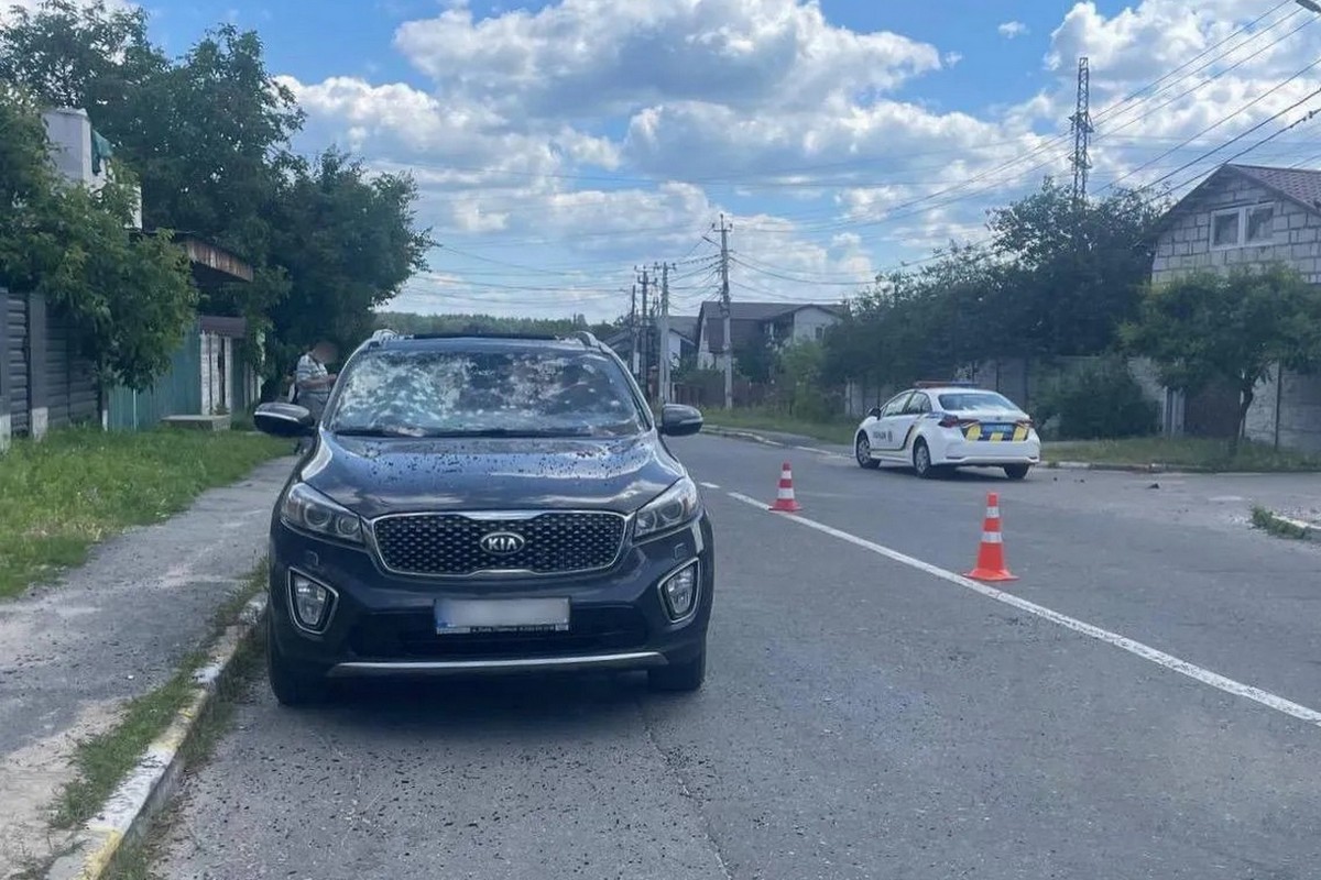 У Бучі чоловік підірвав гранату у машині за відмову везти його до кордону – що відомо